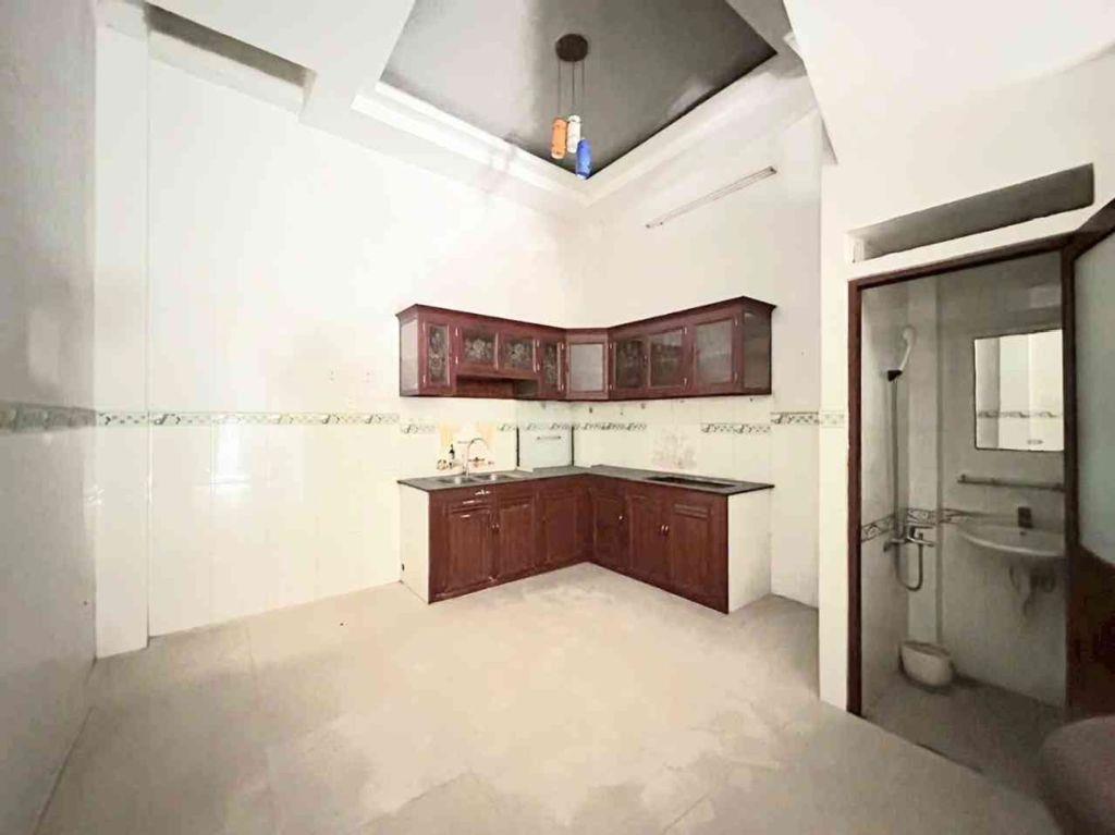 Nhà 3 tần Hương lộ 2- Lê Văn Qươi (4x11) hẻm xe hơi thông pháp lý chuẩn shr 5d nhỉnh 