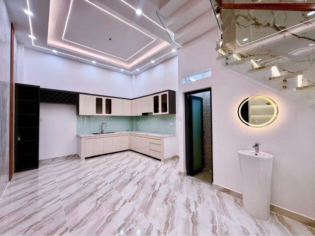 Nhà 5 tần xây mới khu phân lô Tên Lửa (đt 52m) hẻm xe hơi đỗ pháp lý chuẩn shr 6₫ nhỉnh
