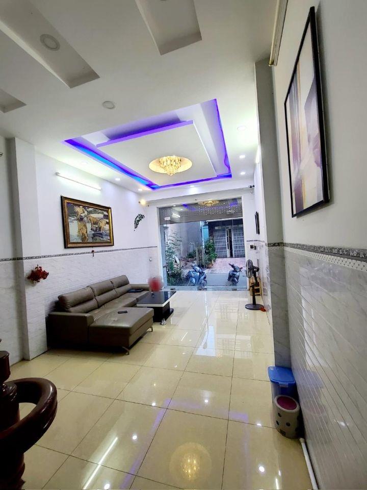Nhà 5 tân có lề 4m hẻm xe tải thông Võ Văn Kiệt (đt 68m) pháp lý chuẩn sổ riêng 8₫ #00179 