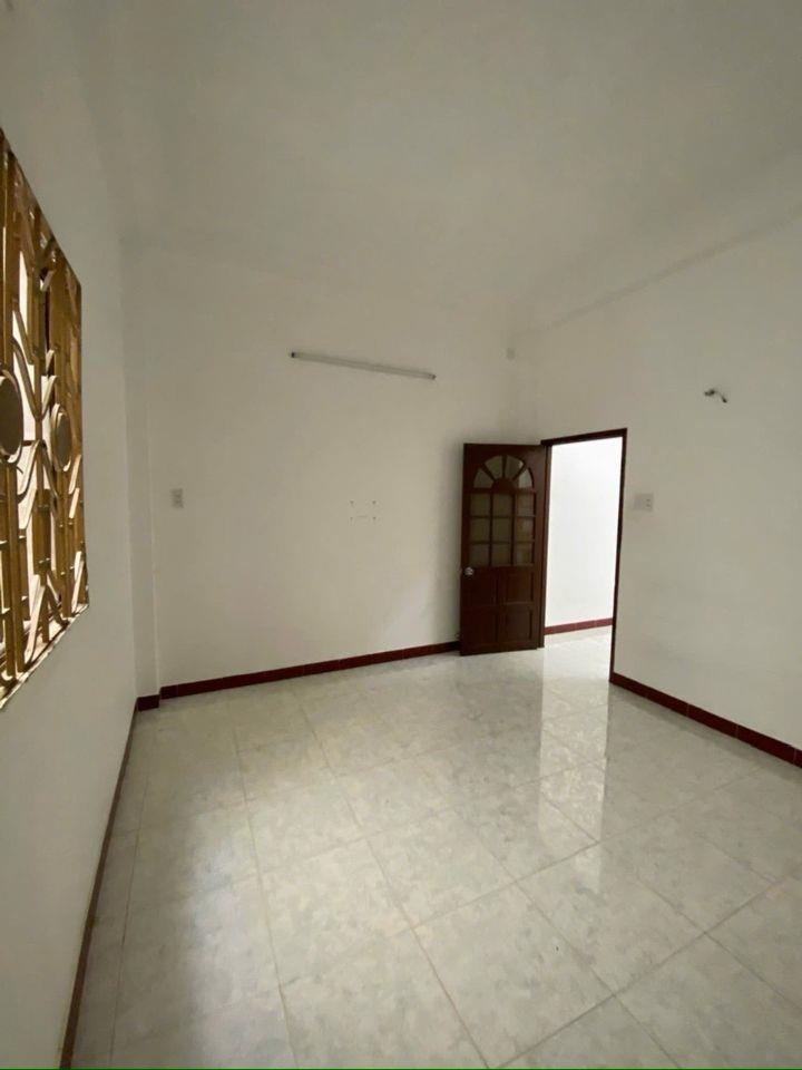 Nhà 2 tần khu phố ẩm thực - An Dương Vương (4x14) hẻm xe hơi đỗ pháp lý chuẩn shr 7₫ #00191 