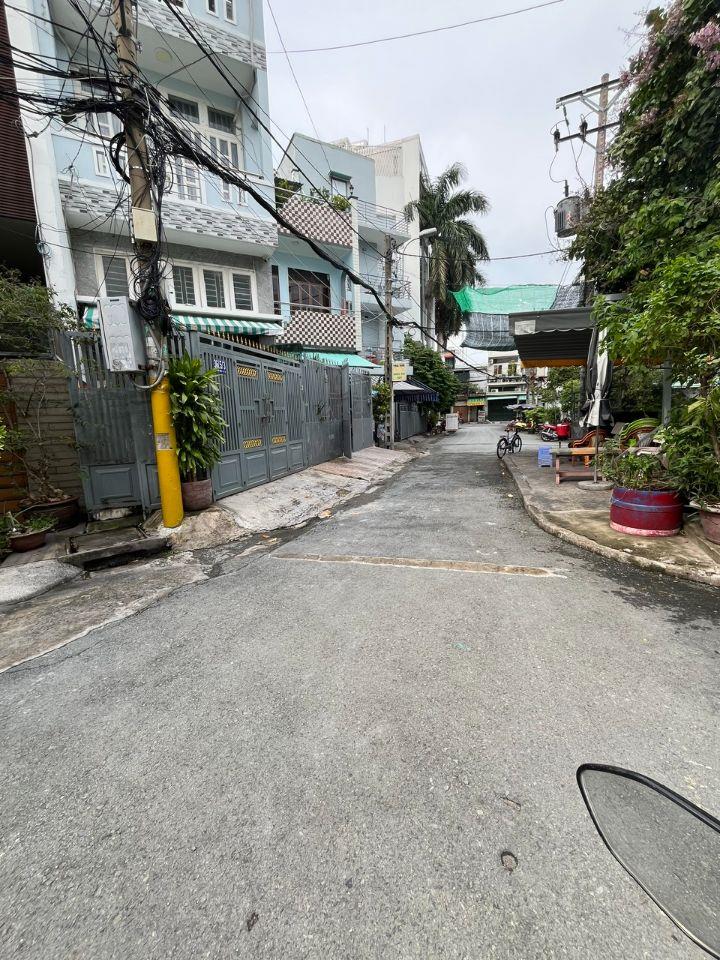 Nhà 2 tần khu phố ẩm thực - An Dương Vương (4x14) hẻm xe hơi đỗ pháp lý chuẩn shr 7₫ #00191 