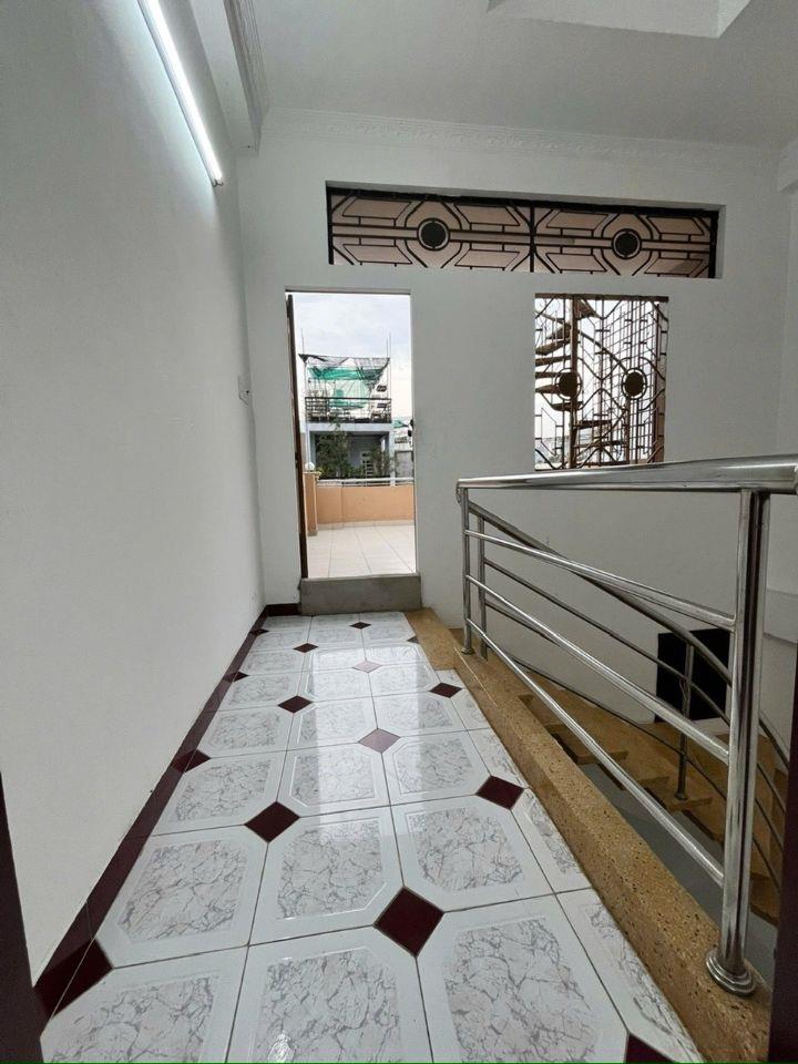 Nhà 2 tần khu phố ẩm thực - An Dương Vương (4x14) hẻm xe hơi đỗ pháp lý chuẩn shr 7₫ #00191 