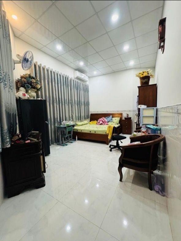 Nhà 3 tần Tân Hoà Đông (đt 83m) hem xe hơi thông thoáng pháp lý chuẩn 8₫ #00195 
