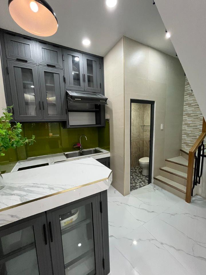 Nhà xây mới có pn trệt cho ng lớn tuổi Lê Văn Qươi (đt 40m) hẻm xe hơi thông thoáng 4₫ nhỉnh #00202 