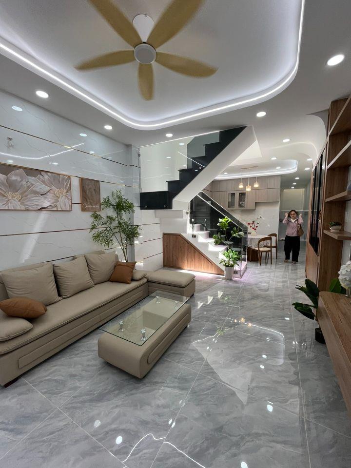 Nhà xây mới có pn trêt cho ng lớn tuổi Phạm Đình Hổ (đt 55m ) hẻm 4 mét thông bàn cờ 5₫ nhỉnh #00214 