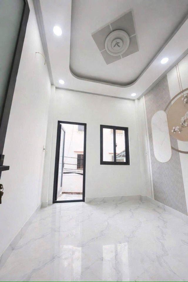 Nhà 3 tần xây mới sát mặt tiền đường Văn Thân (đt 44m) hẻm 4 m thông thoáng shr 5₫ nhỉnh #00215