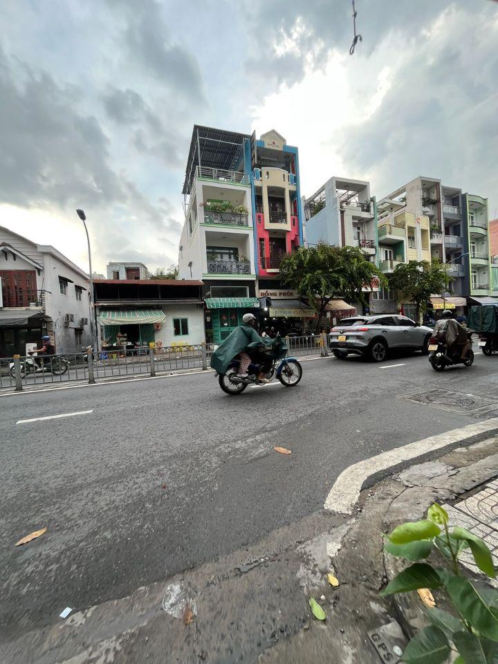 Phạm Văn Chí - Bình Tiên nhà 3 tần (đt 35m) hẻm ba gác thông cách mặt tiền đương 50m shr 6₫ nhỉnh #00227