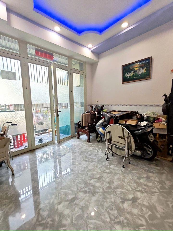 Trước của nhà hẻm 8 m thông thoáng Hậu giang (4x10.5) shr pháp lý chuẩn 8 d nhỉnh #00292 // Hậu Giang - Cư Xá Phú Lâm A 