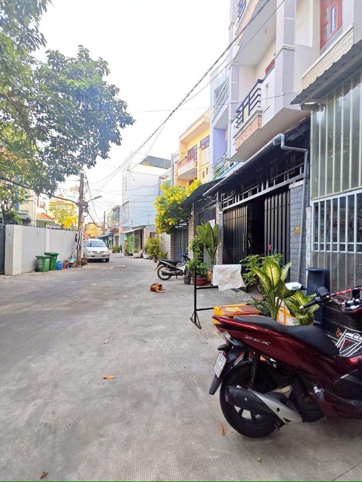 Trước của nhà hẻm 8 m thông thoáng Hậu giang (4x10.5) shr pháp lý chuẩn 8 d nhỉnh #00292 // Hậu Giang - Cư Xá Phú Lâm A 