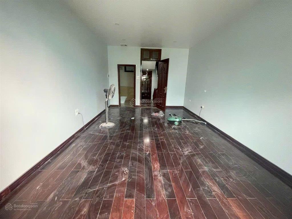 Nhà phân lô khu quan hoa  ô tô tránh  hơn 25 tỷ  dt 83m  kinh doanh