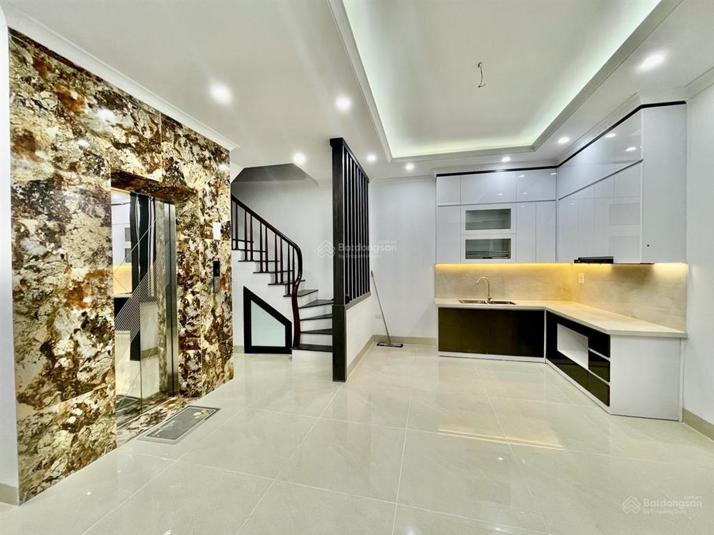Bán nhà trần duy hưng 52m2, 6 tầng thang máy mới cứng, 3 bước ra mặt phố