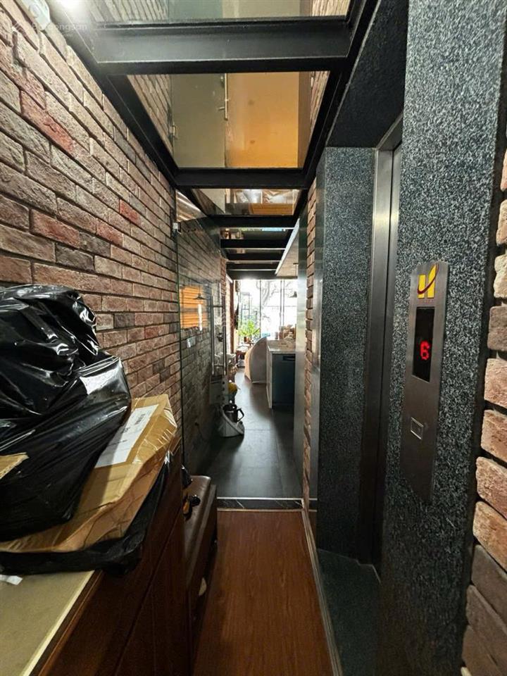 Lõi ba đình 50m2 oto ngay cửa 9tầng tháng máy có bể bơi view mặt tiền cực thoáng, giá chỉ 14 tỷ