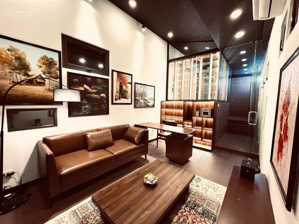 Lõi ba đình 50m2 oto ngay cửa 9tầng tháng máy có bể bơi view mặt tiền cực thoáng, giá chỉ 14 tỷ
