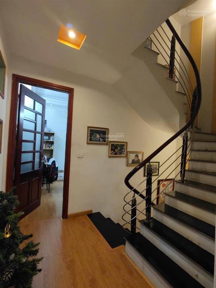 Bán nhà võng thị 50m², chỉ hơn 10 tỷ, 5 tầng ô tô đỗ cửa, chính chủ  giá thương lượng tốt