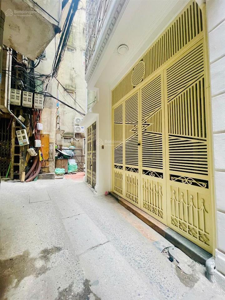 Bán nhà sát mặt phố kim mã 50m2  lô góc  2 thoáng, ngõ thông  rộng 3m. hạ chào 1 tỷ