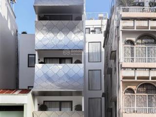 Bán tòa nhà khách sạn hơn 30 phòng 1 hầm + 6 tầng mặt tiền đường trung tâm quận 1