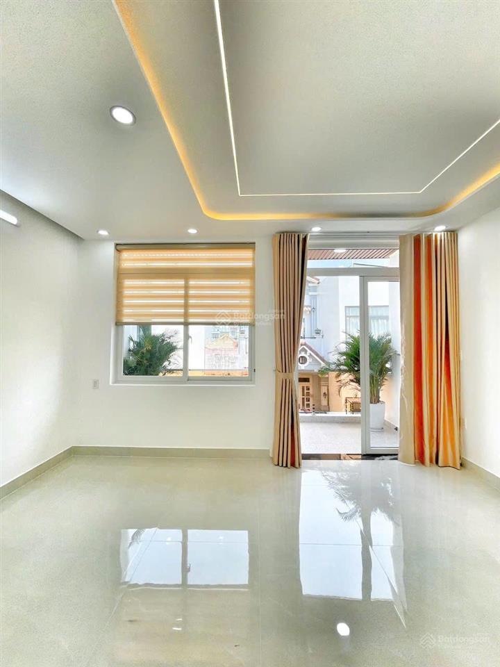 Nhà mới ở ngay  hẻm xe hơi ngủ trong nhà  kế bên phú mỹ hưng  nhỉnh 10 tỷ