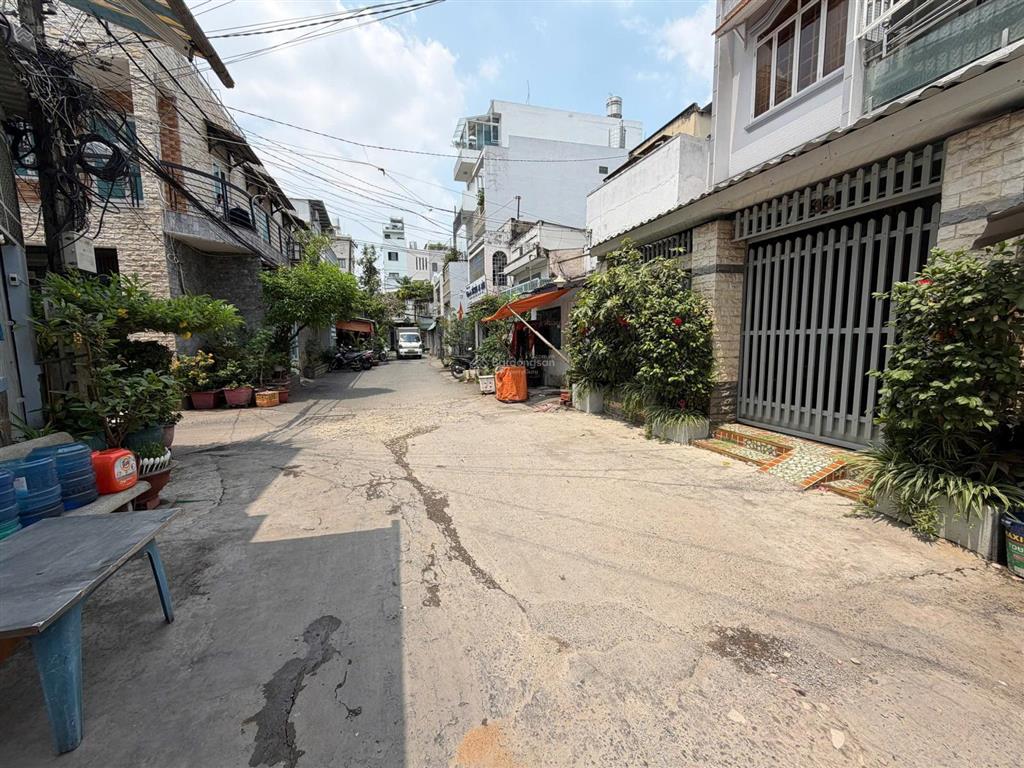 Bán nhà riêng chính chủ quận 8  hồ chí minh, dt 86m2, ngang gần 6m không quy hoạch
