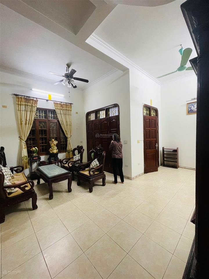 Cho thuê nhà trọ tại nguyễn khang rộng 50m2 xây 4 tầng 13tr phù hợp ở gia đình
