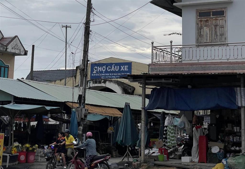 Nợ tiền ngân hàng chính chủ bán rẻ lô đất 106m2 gần mặt tiền đường dt787