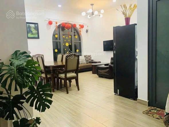Gia đình cần bán căn biệt thự sân vườn tại đà lạt giá 11,5 tỷ