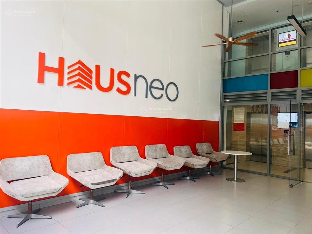 Bán cc hausneo giá 3.55 tỷ, dt 55m2, 2pn+1wc có nội thất cơ bản tầng đẹp view thoáng. 0902 564 ***