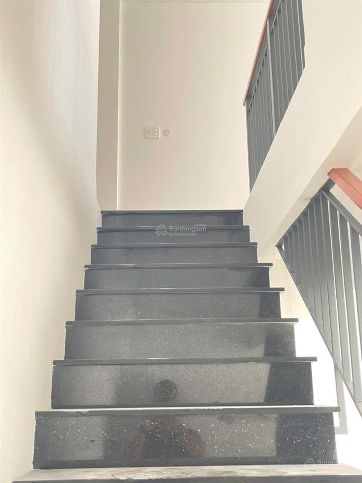 Cho thuê shophouse chung cư mới bàn giao mt eastmark để kinh doanh buôn bán thuận lợi, vào ở liền