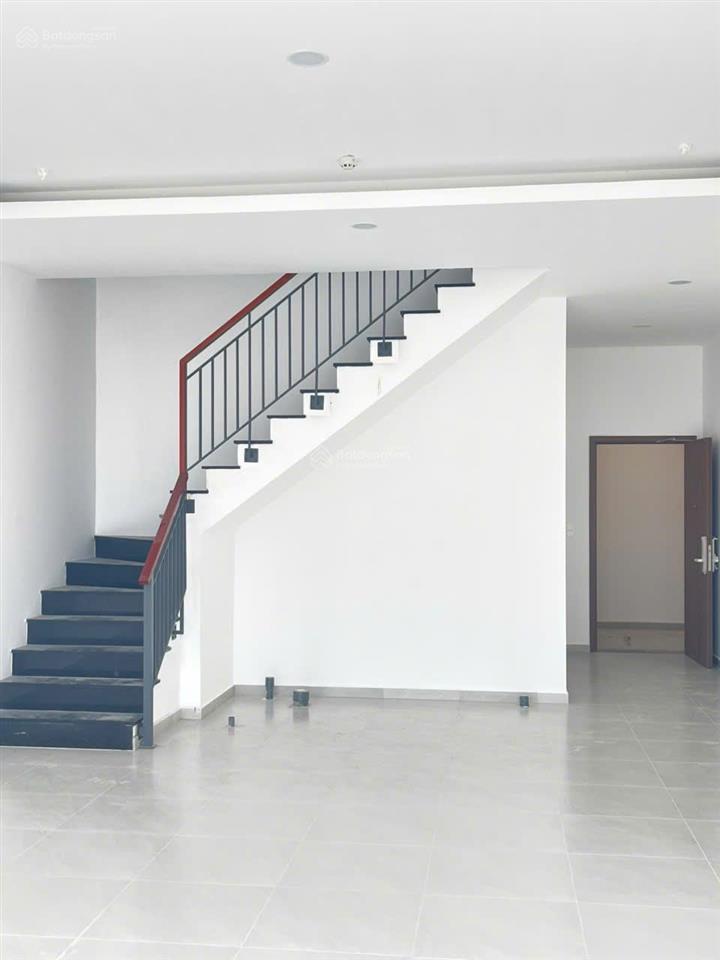 Cho thuê shophouse chung cư mới bàn giao mt eastmark để kinh doanh buôn bán thuận lợi, vào ở liền