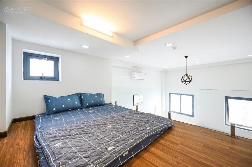 Căn hộ dịch vụ giá rẻ ở trung tâm quận 7, sát cầu tân thuận