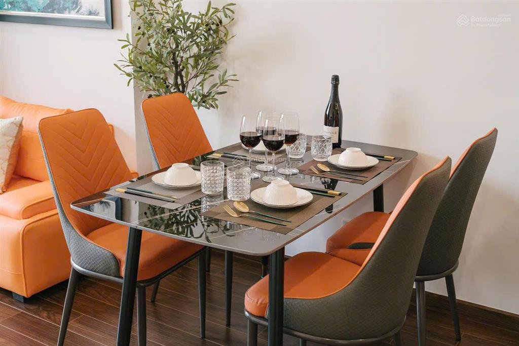 Chính chủ!!! bán căn 2n2wc, view hồ, giá 5.4 tỷ, full đồ tại tòa a masterise west height