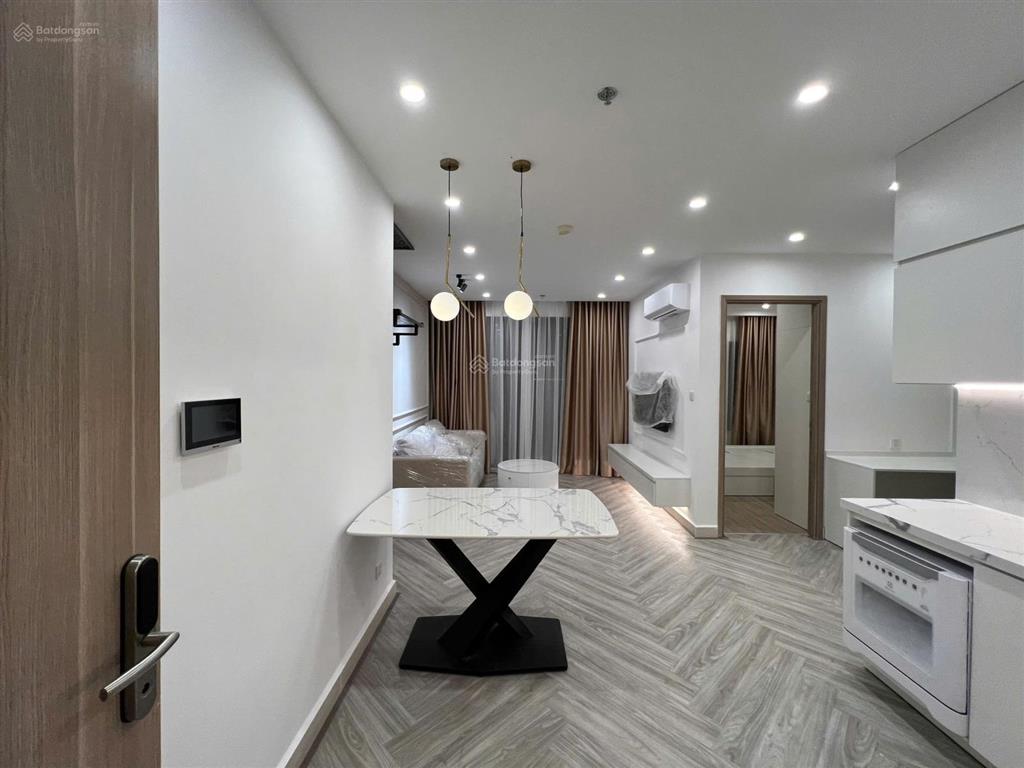 Chính chủ bán căn 1n+, giá 3.2 tỷ full đồ, tầng trung, 43m2 tại tòa s2 vinhomes smartcity