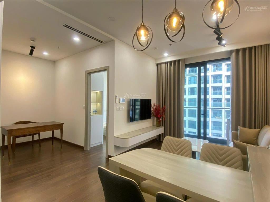 Chính chủ! bán căn 1n+ giá 4 tỷ, bao phí, full đồ tại tòa d masterise vinhome smart city