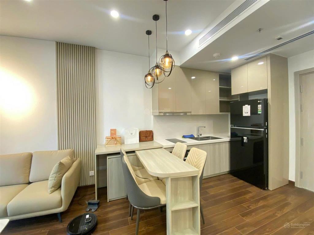 Chính chủ! bán căn 1n+ giá 4 tỷ, bao phí, full đồ tại tòa d masterise vinhome smart city
