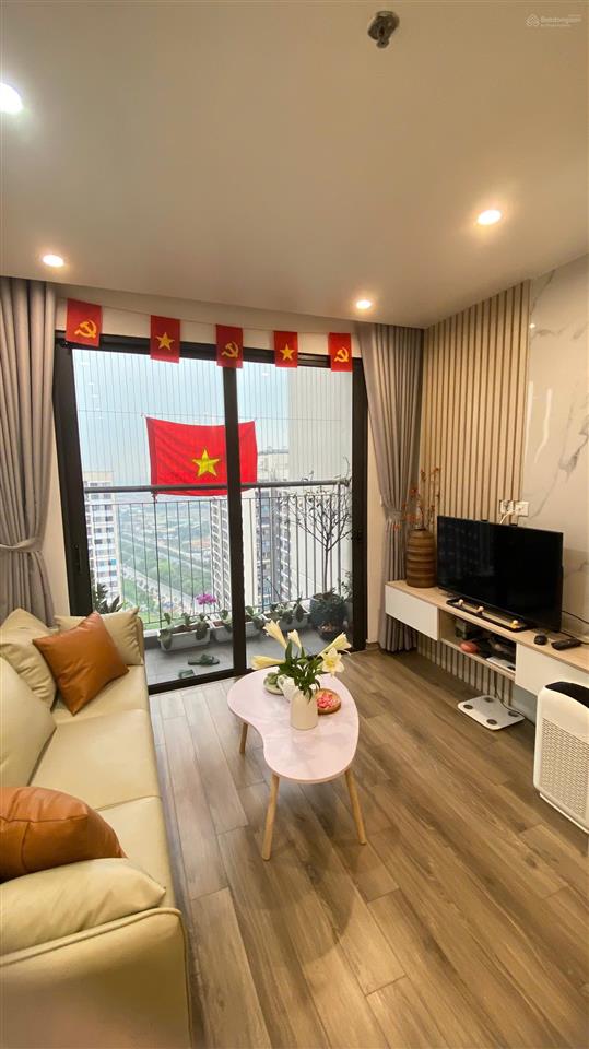 Cần tiền bán căn 2n tầng cao full nội thất sẵn sổ đỏ giao dịch*