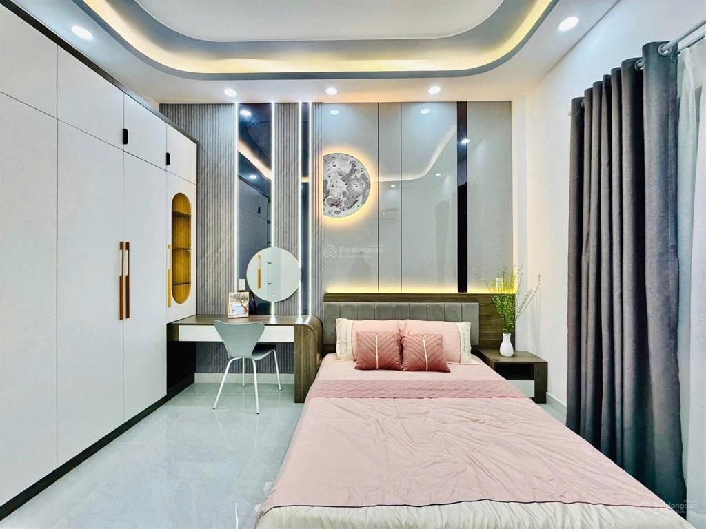 Nhà nơ trang long cho 67,2m2. phường 13 bình thạnh. sổ hồng riêng, công chứng nhanh