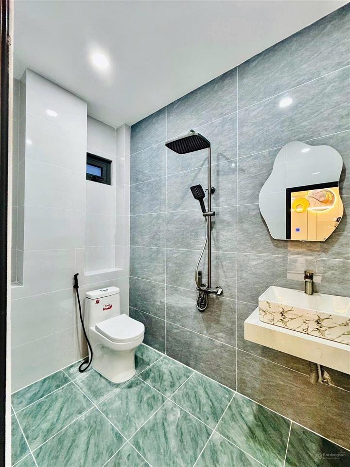 Nhà nơ trang long cho 67,2m2. phường 13 bình thạnh. sổ hồng riêng, công chứng nhanh