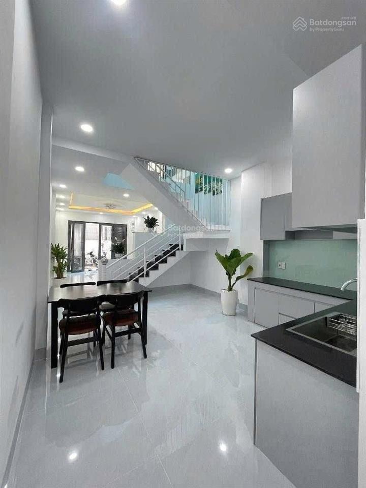 Giảm giá cực rẻ 2,69 tỷ cho 46,7m2. nhà đường số 14, p5, gv. sẵn hợp đồng thuê 15tr/1 tháng