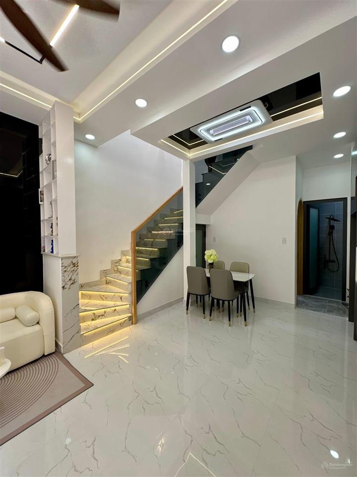 Chủ bán gấp do cần tiền 41,2m2 nhà đường nguyễn thái sơn, gò vấp. sổ hồng riêng