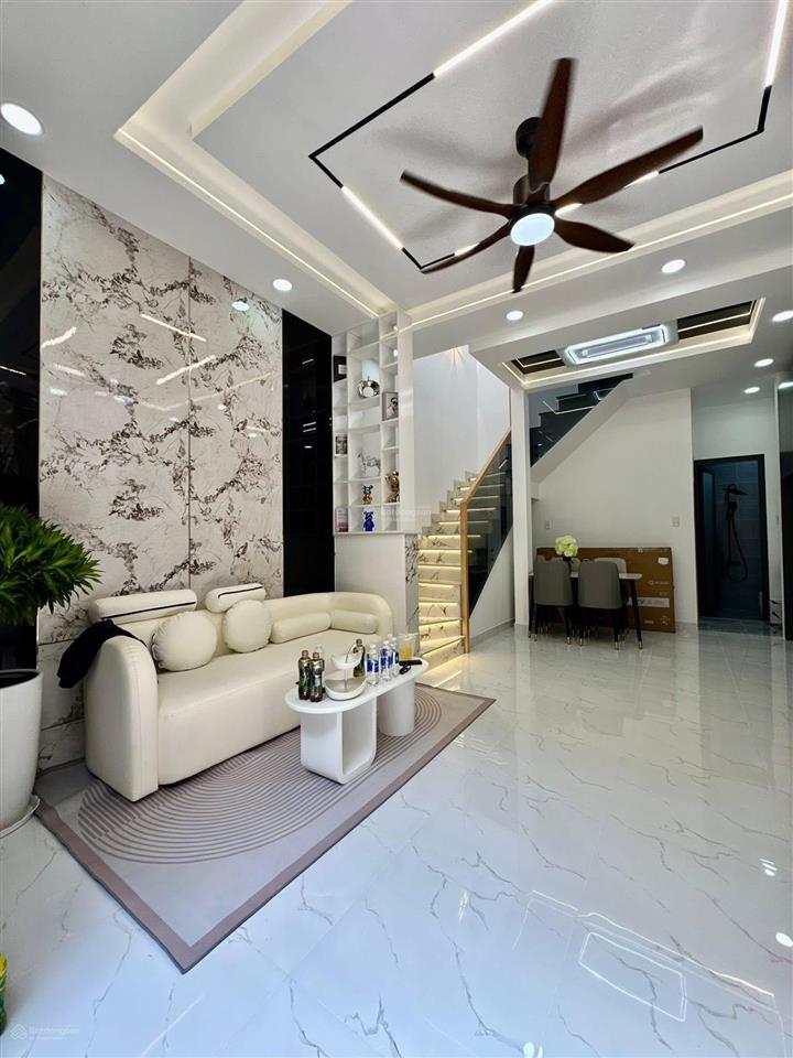 Chủ bán gấp do cần tiền 41,2m2 nhà đường nguyễn thái sơn, gò vấp. sổ hồng riêng