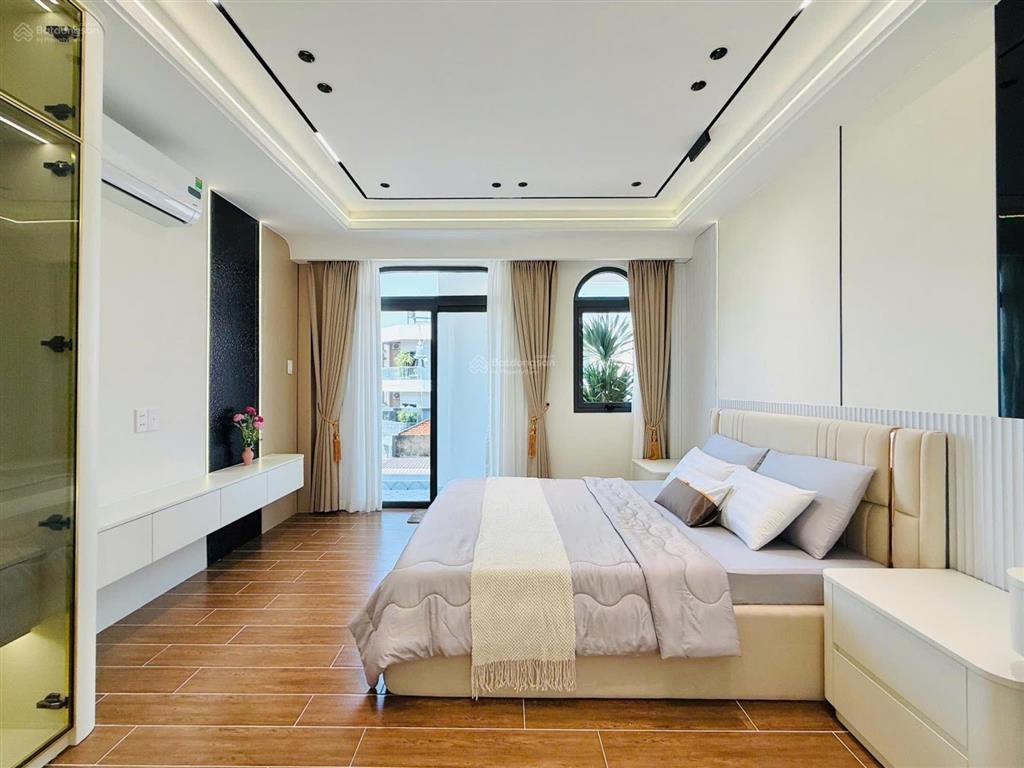 Bán nhanh 4,1 tỷ cho chủ trả nợ dt 70,9m2 đ lê quang định, p1, gv, gần ngay đh công nghiệp