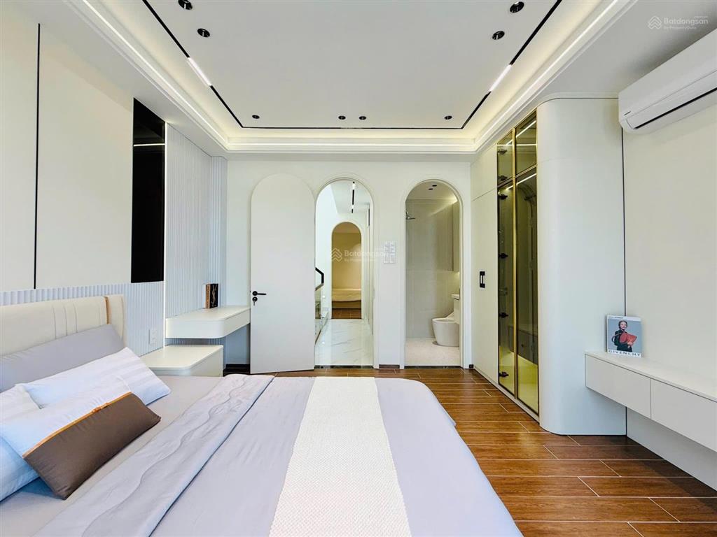 Bán nhanh 4,1 tỷ cho chủ trả nợ dt 70,9m2 đ lê quang định, p1, gv, gần ngay đh công nghiệp