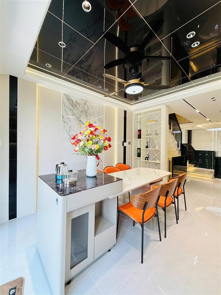 Bán nhanh 4,1 tỷ cho chủ trả nợ dt 70,9m2 đ lê quang định, p1, gv, gần ngay đh công nghiệp