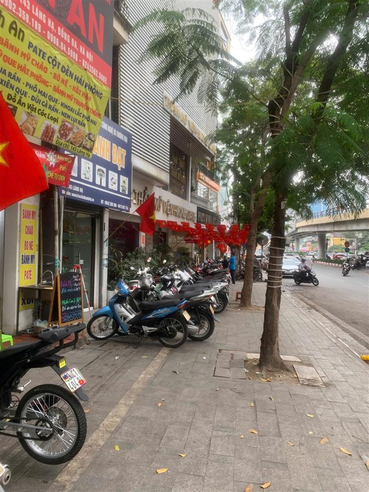 Bán nhà mặt phố láng hạvị trí đoạn đẹp nhấtkinh doanh đỉnhdt 33m2 15.5 tỷ