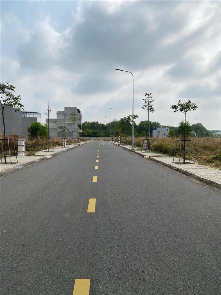 Bán đất trung tâm hành chính bàu bàng f0 85m2, 2 tỷ 180 full thổ cư đất ở đô thị