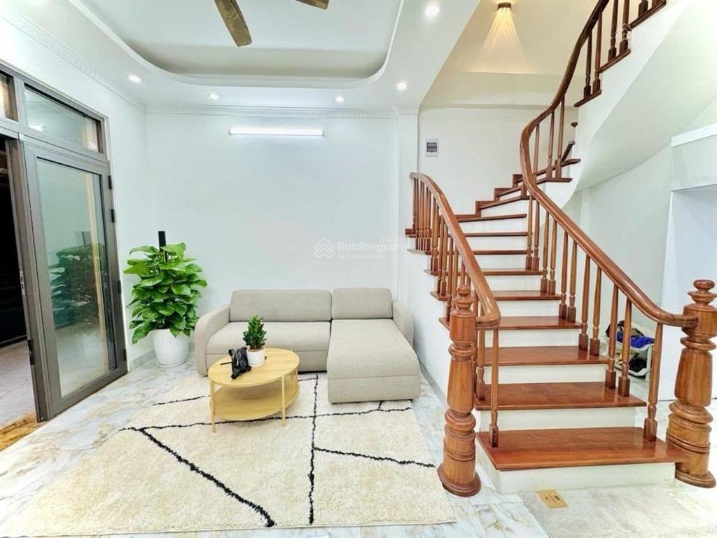 Lô góc hai thoáng  ngõ thông phân lô  nhà đẹp  full đồ  ở luôn