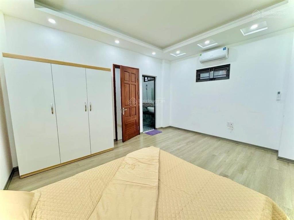 Lô góc hai thoáng  ngõ thông phân lô  nhà đẹp  full đồ  ở luôn