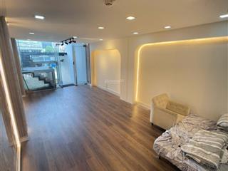 Trống săn mặt bằng mặt tiền đường lớn q7 sát bên q4