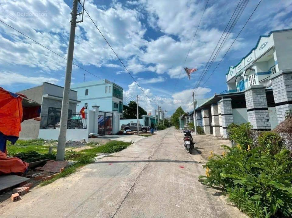 Cần vốn gấp! bán đất 105 m2 ở củ chi , giá chỉ 796 triệu