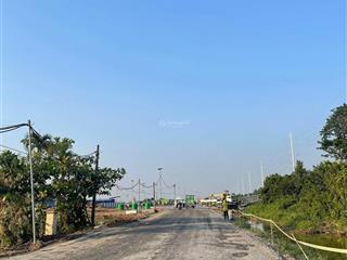 Bán gấp lô đất 90m2 full thổ cư , đ.phan văn khải , x.tân phú trung, củ chi . giá 695 triệu