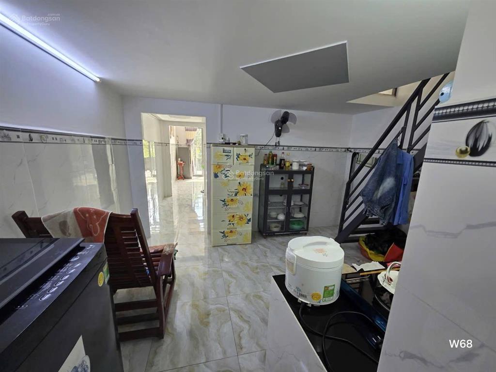 Cần bán gấp nhà 64m2 3 phòng ngủ , x.tân an hội ,củ chi . giá 733 triệu